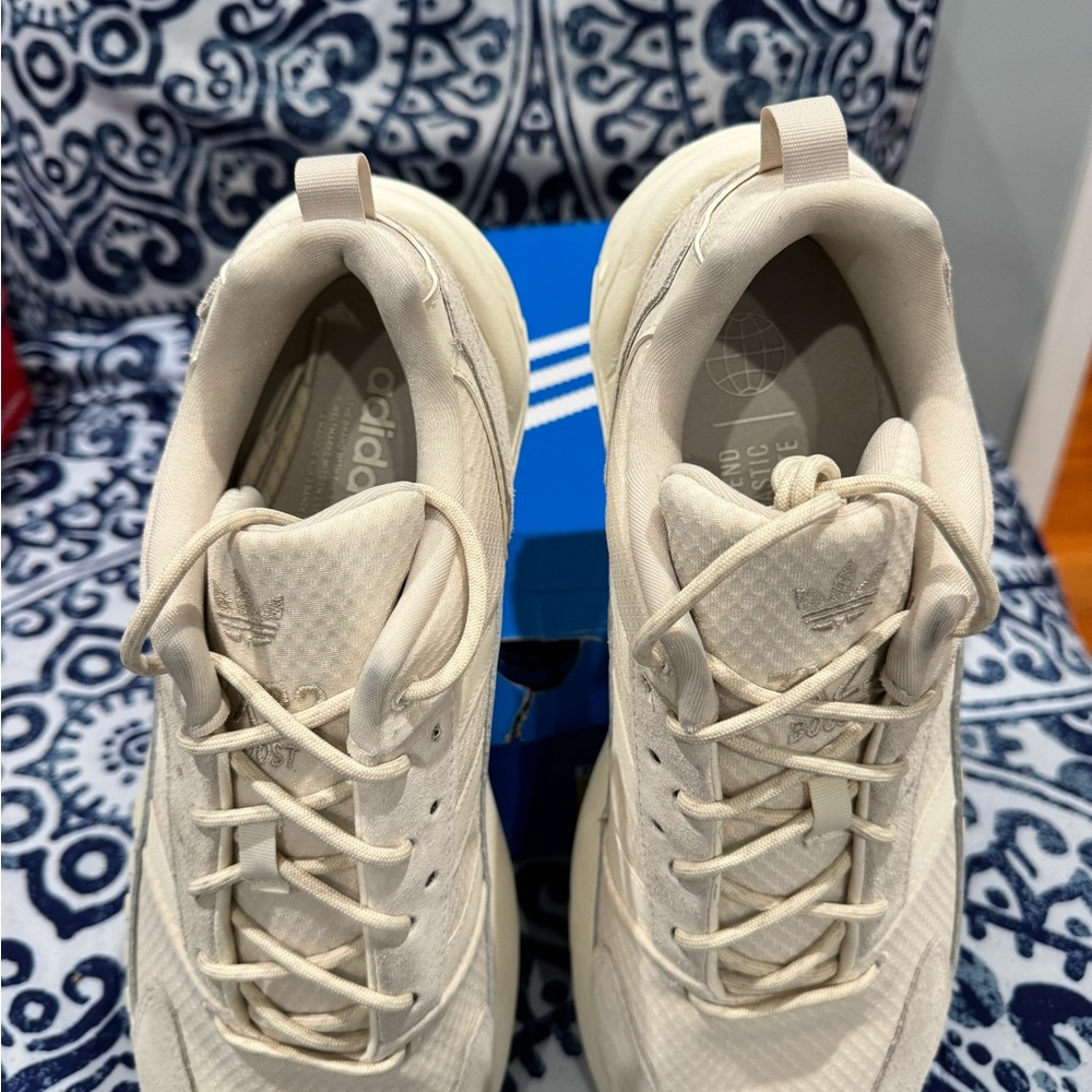 ADIDAS - Picture 7 of 7